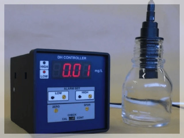 リタアクアの水素水を測定する隔膜型ポーラロ電極式測定器
